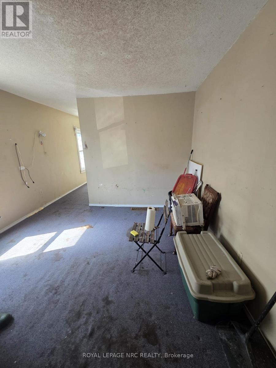 154 Fares Street, Port Colborne (East Village), ON - Indoor Photo Showing Other Room