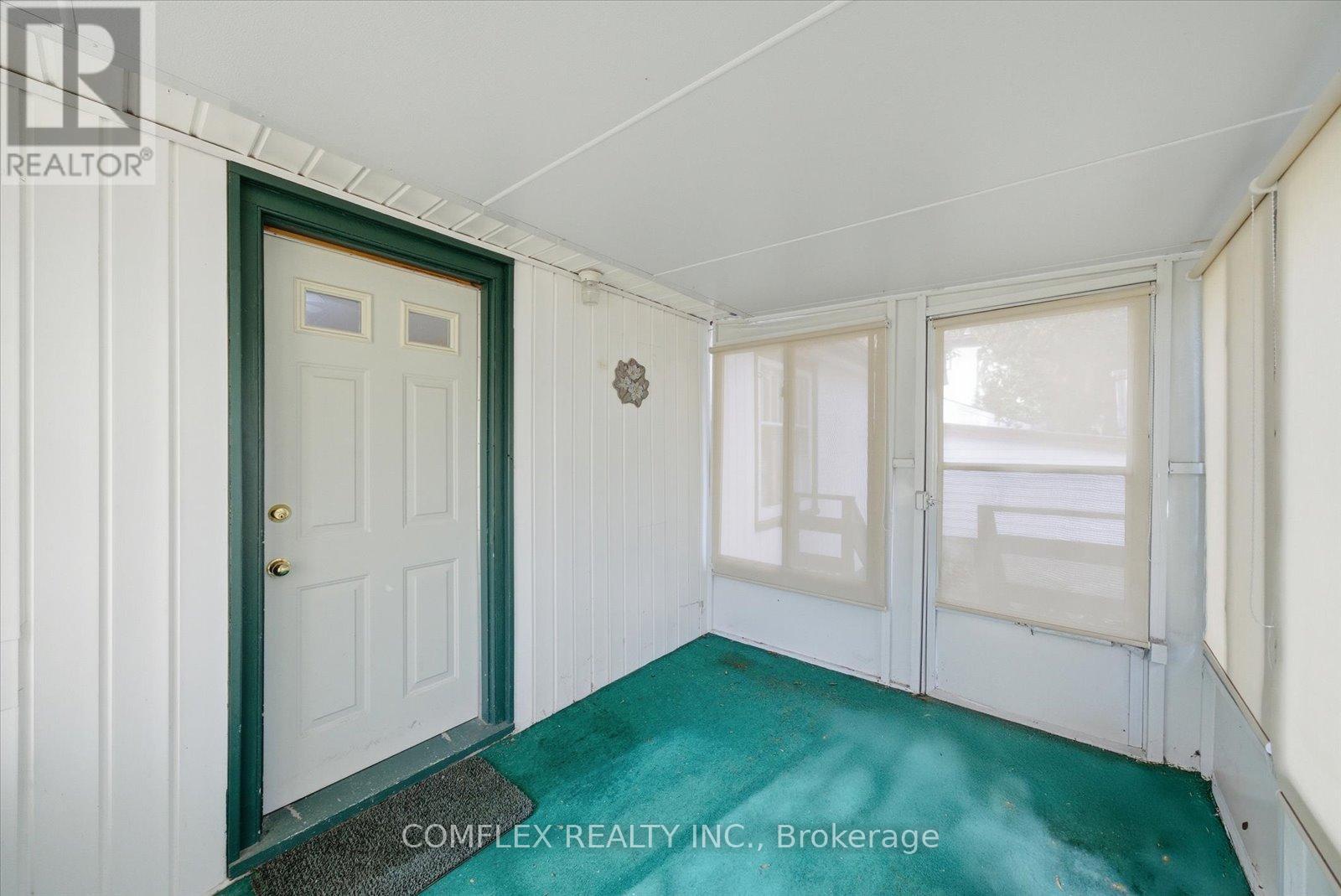 68 Cambridge Street N, Kawartha Lakes, ON - Indoor Photo Showing Other Room