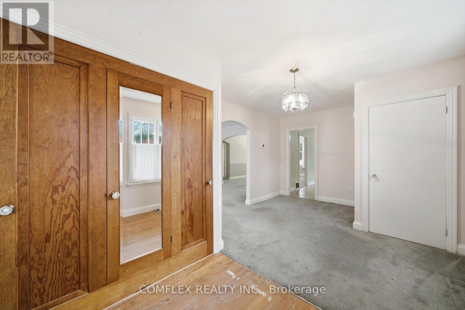 68 Cambridge Street N, Kawartha Lakes, ON - Indoor Photo Showing Other Room