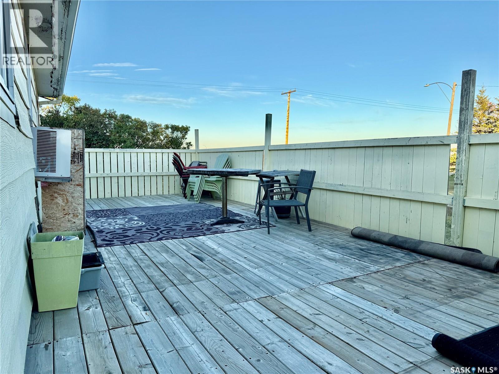 100 Main Street, Aylesbury, SK - Outdoor With Deck Patio Veranda