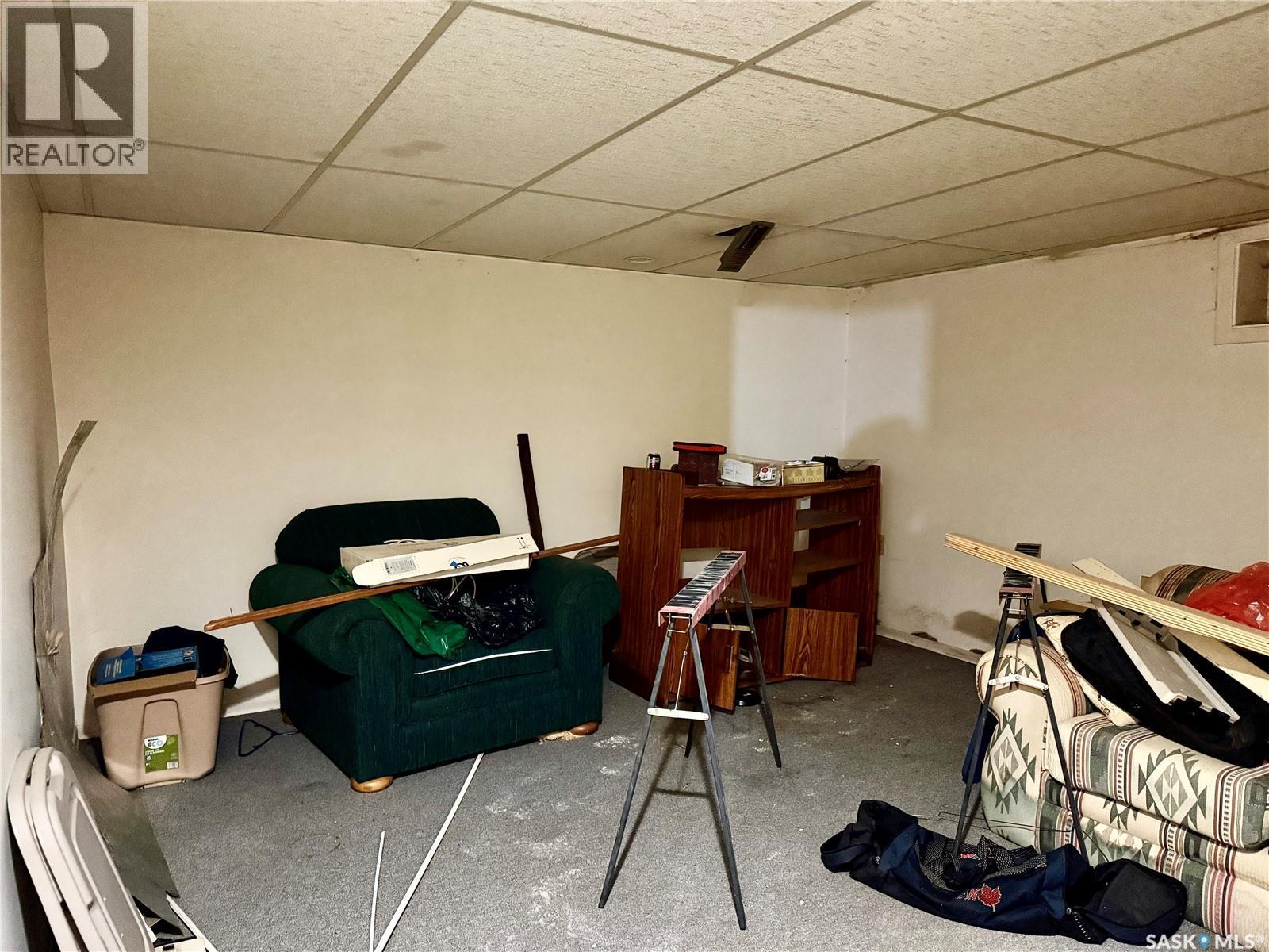 100 Main Street, Aylesbury, SK - Indoor