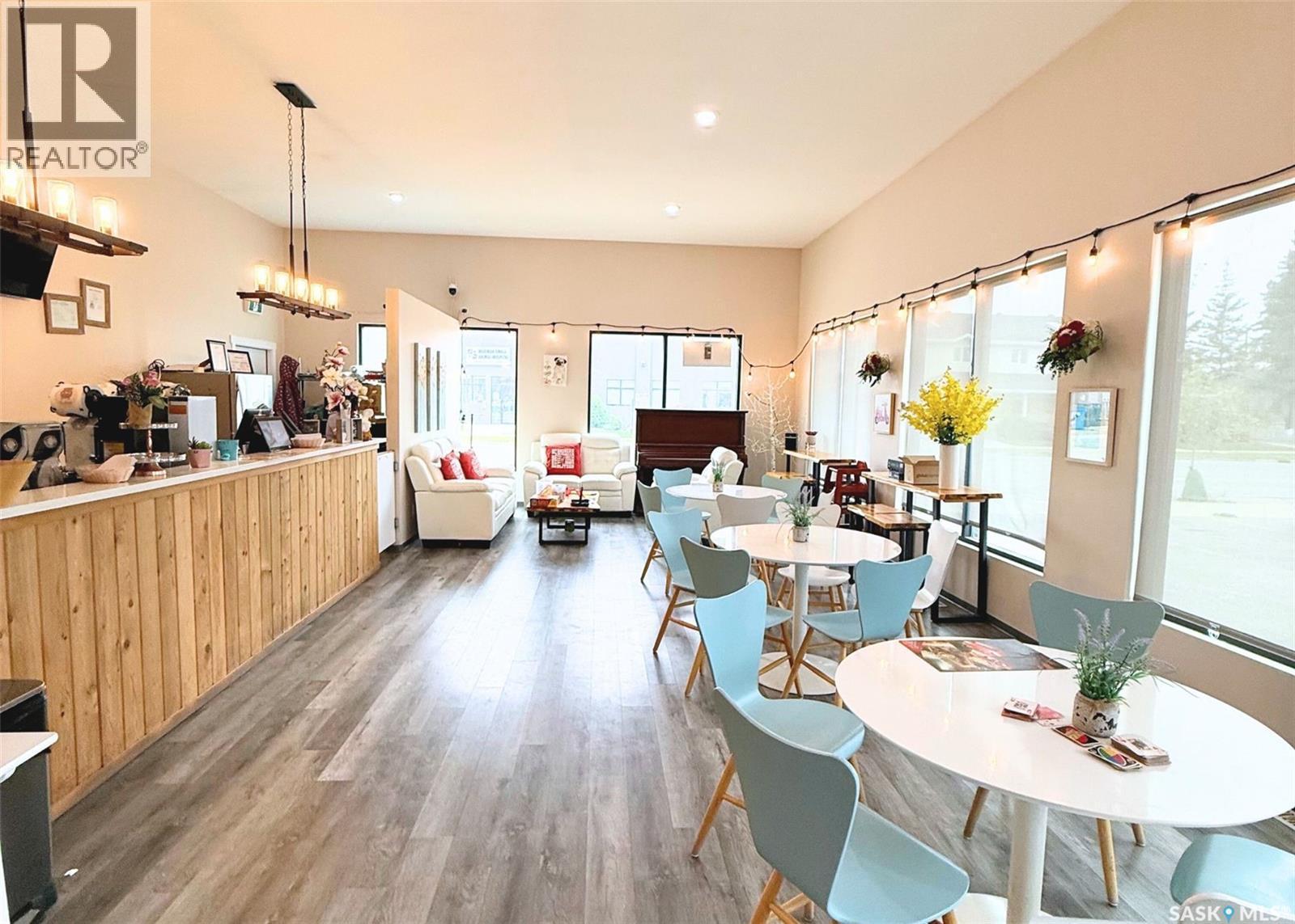 1 212 Central Street, Warman, SK