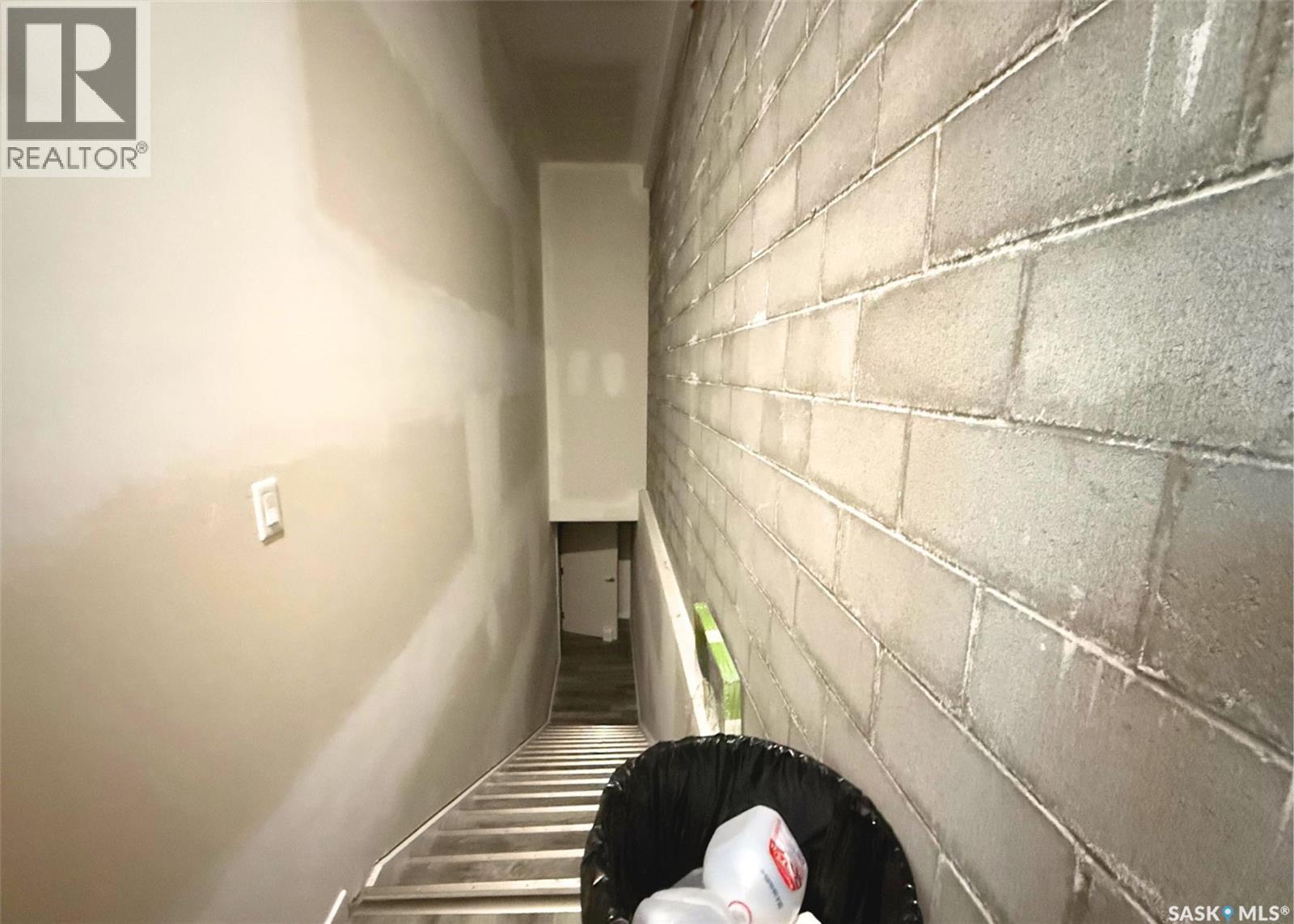 1 212 Central Street, Warman, SK