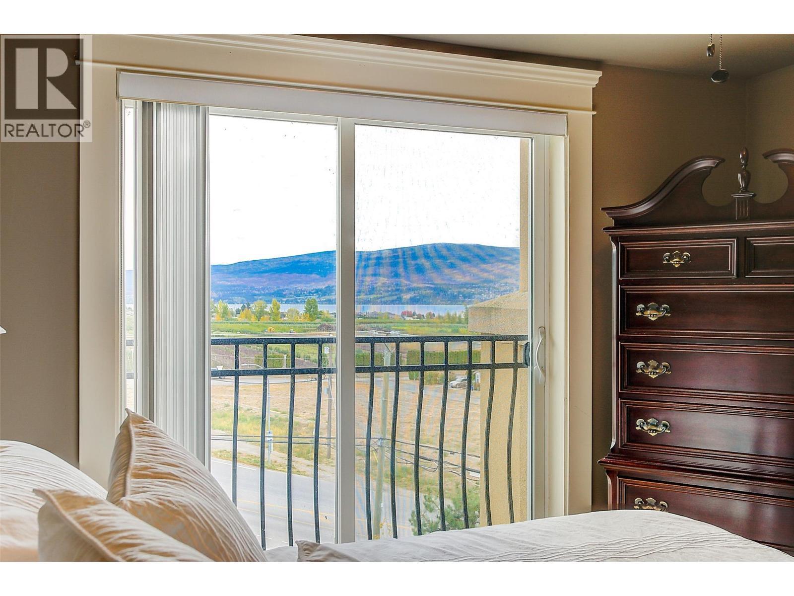 2070 Boucherie Road Unit# 517 Lot# 24-1-4, West Kelowna, BC - Indoor Photo Showing Bedroom