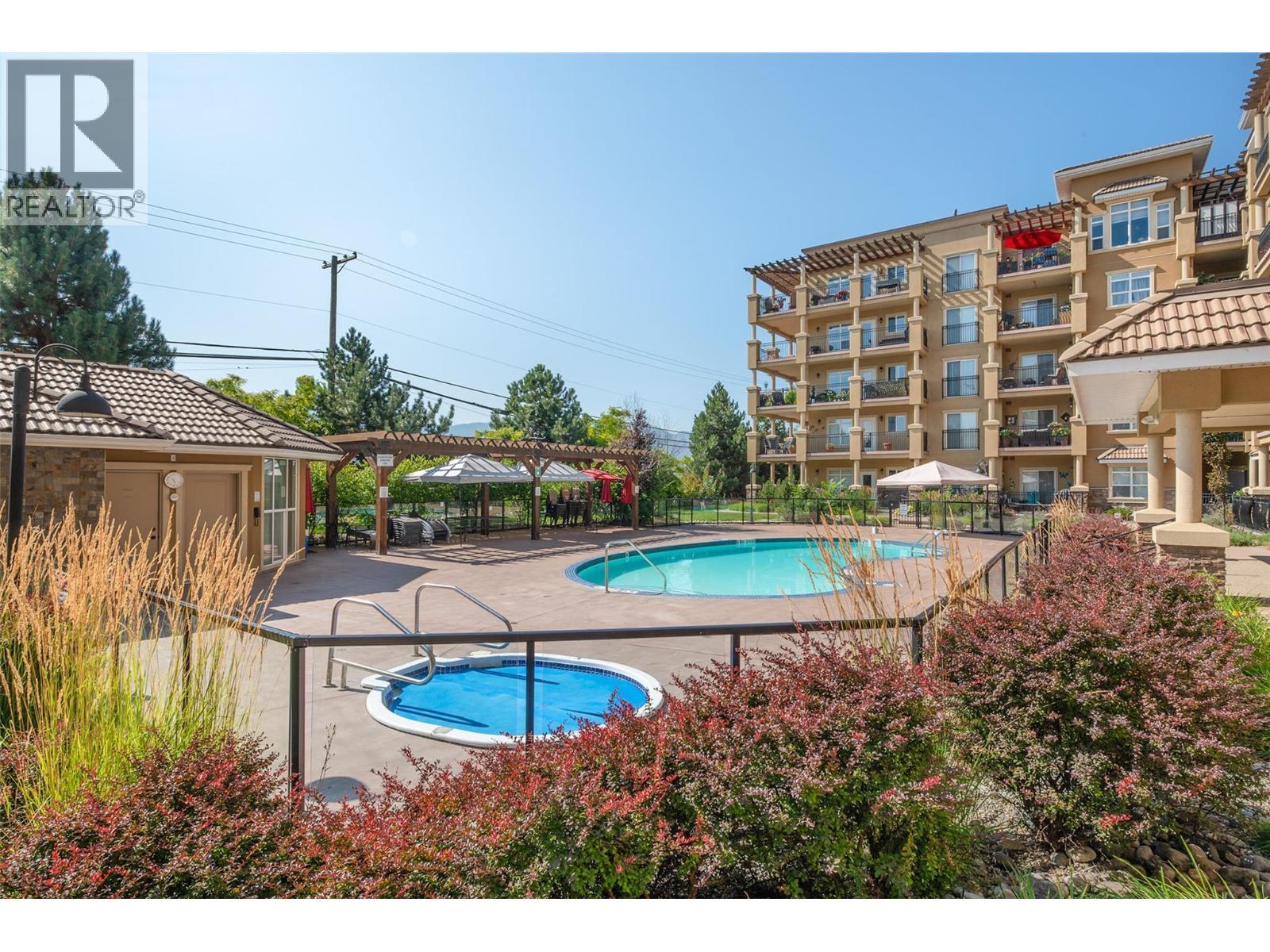 2070 Boucherie Road Unit# 517 Lot# 24-1-4, West Kelowna, BC - Outdoor With In Ground Pool