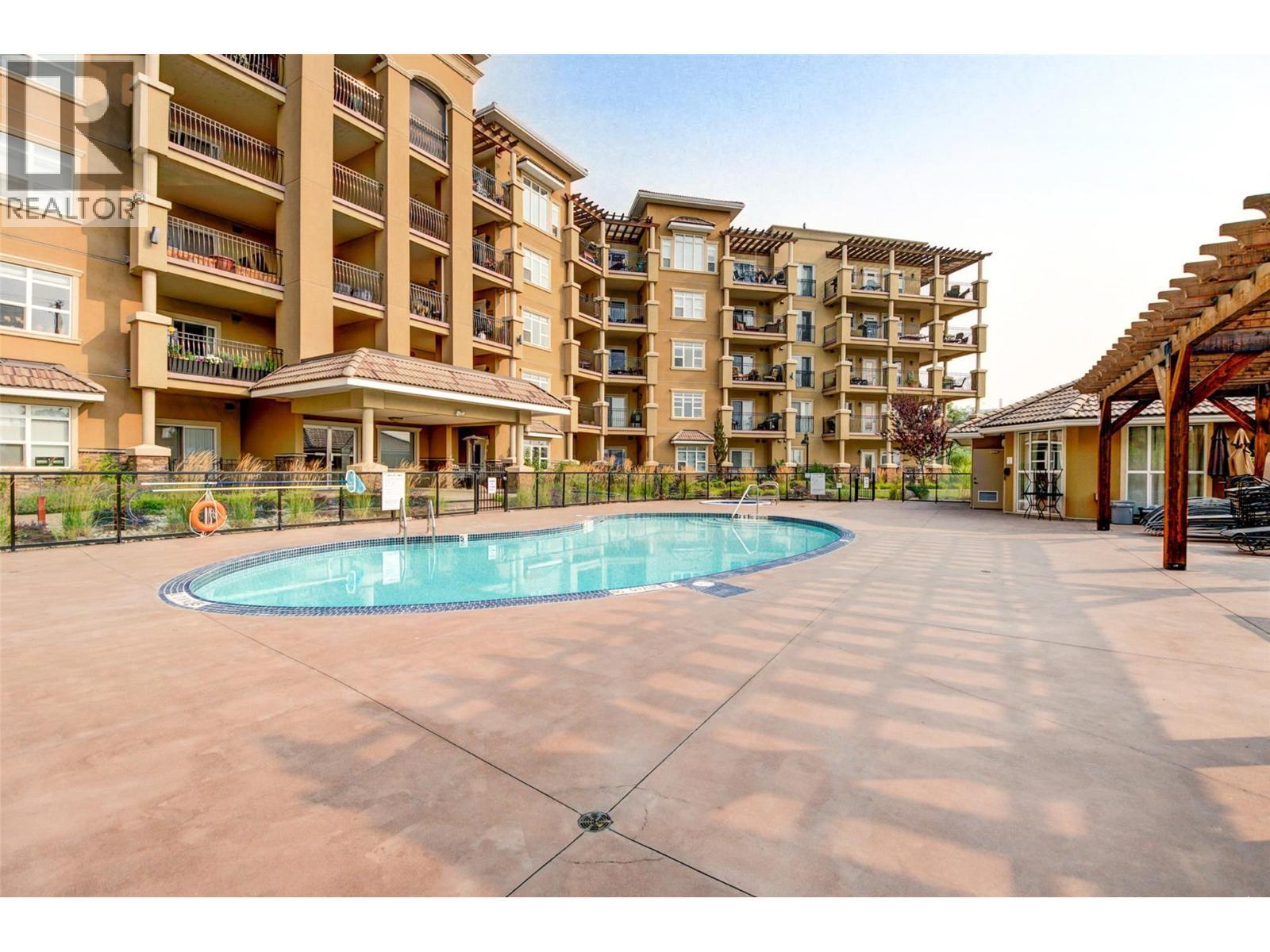2070 Boucherie Road Unit# 517 Lot# 24-1-4, West Kelowna, BC - Outdoor With In Ground Pool