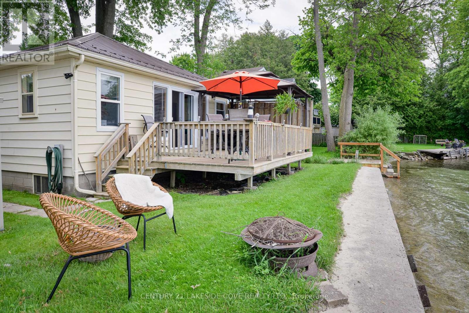 2730 Lone Birch Trail N, Ramara, ON - Outdoor With Deck Patio Veranda