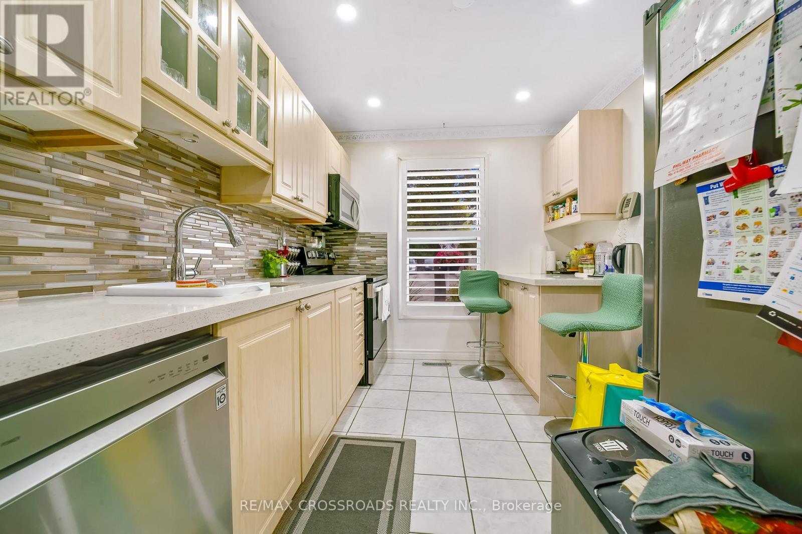49 Tunmead Square, Toronto, ON - Indoor Photo Showing Kitchen