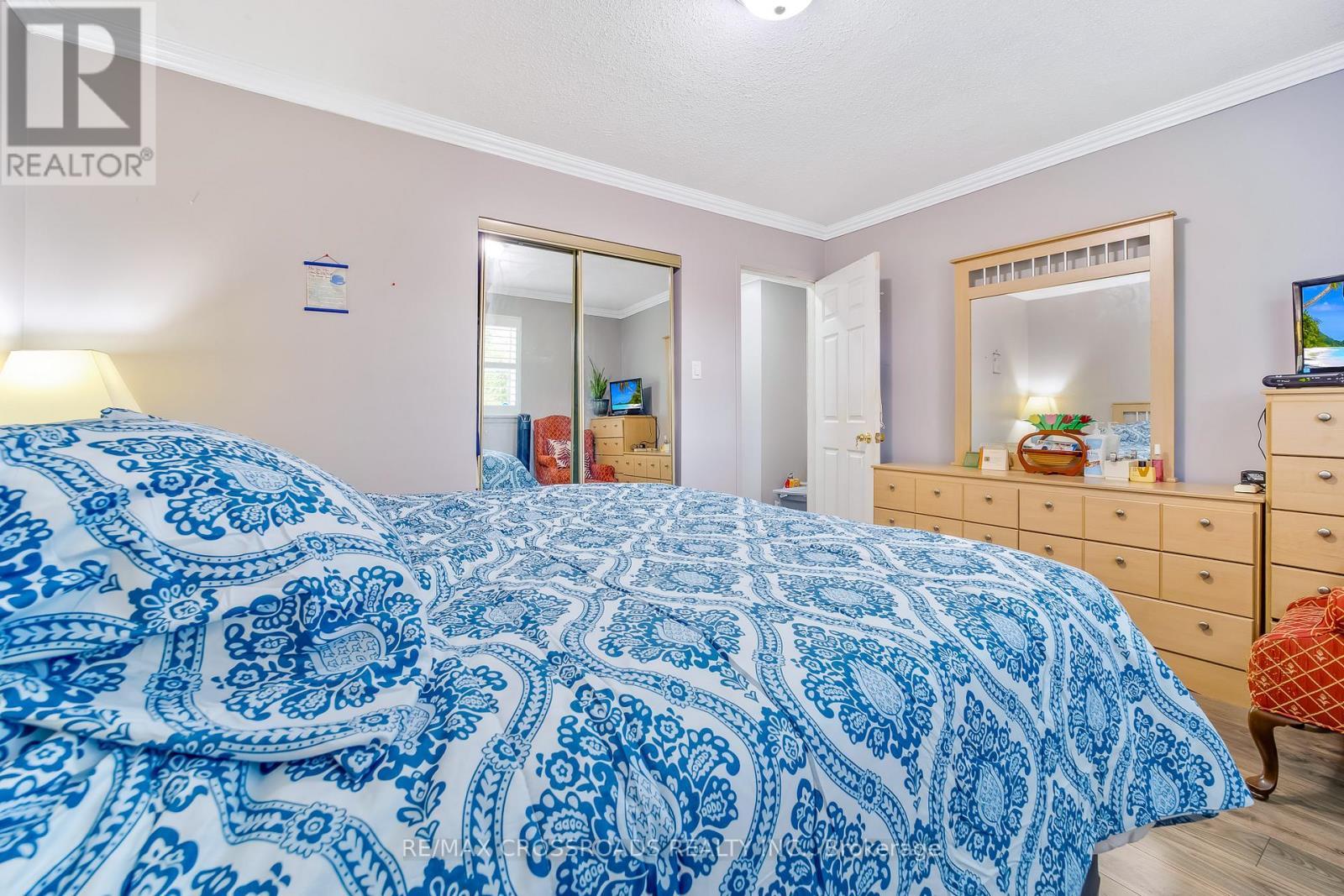 49 Tunmead Square, Toronto, ON - Indoor Photo Showing Bedroom