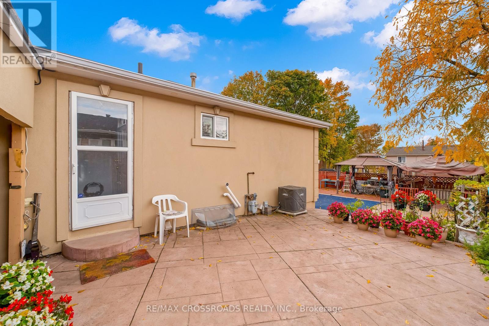 49 Tunmead Square, Toronto, ON - Outdoor With Exterior