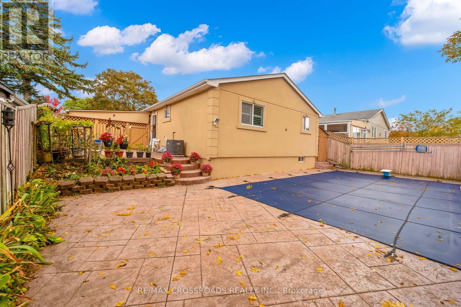 49 Tunmead Square, Toronto, ON - Outdoor