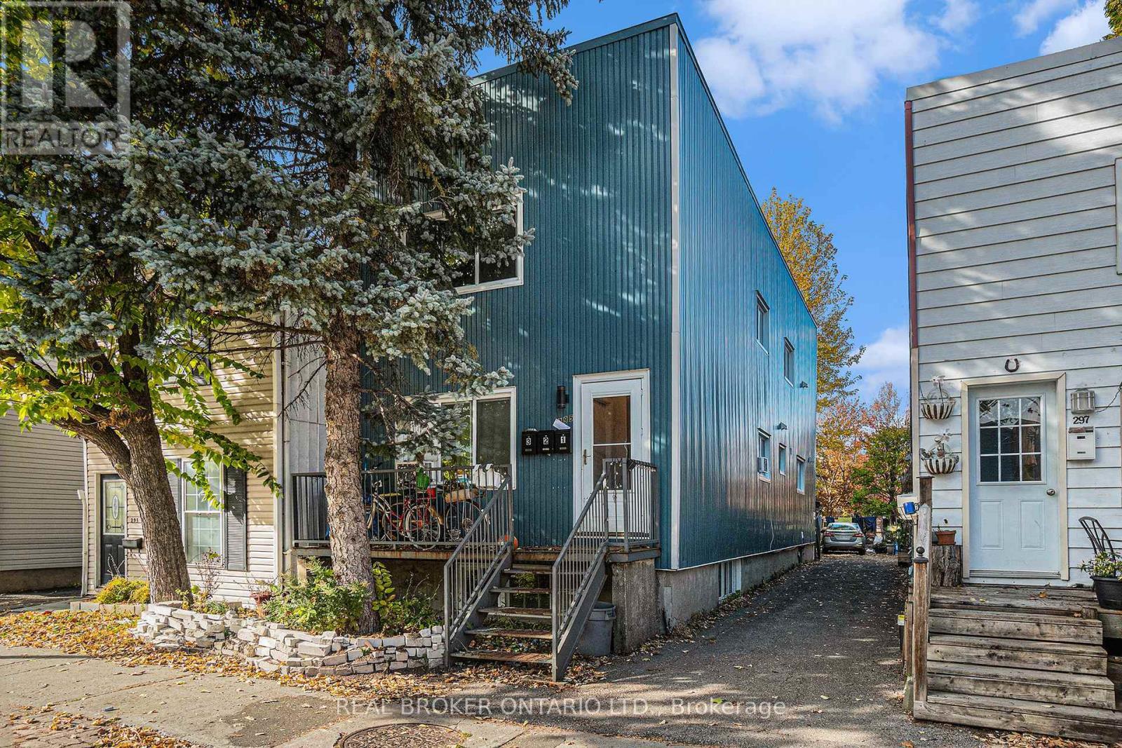 295 St. Andrew Street, Ottawa, ON - Outdoor