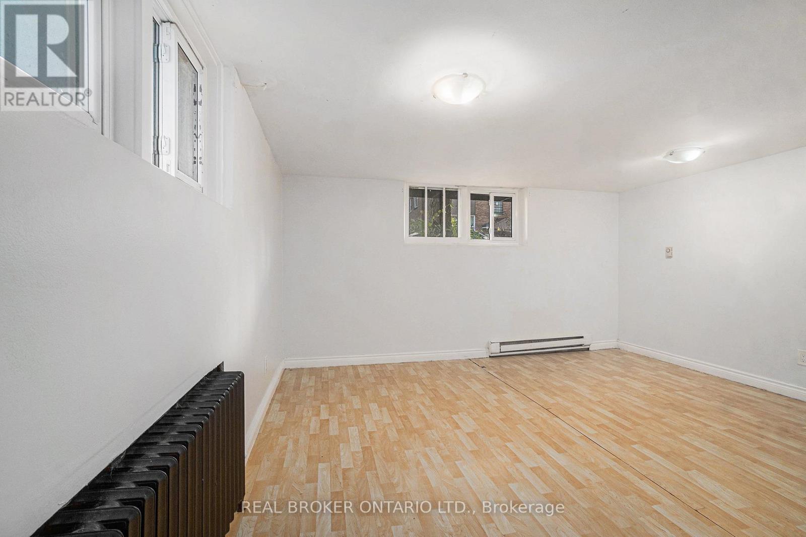 295 St. Andrew Street, Ottawa, ON - Indoor Photo Showing Other Room