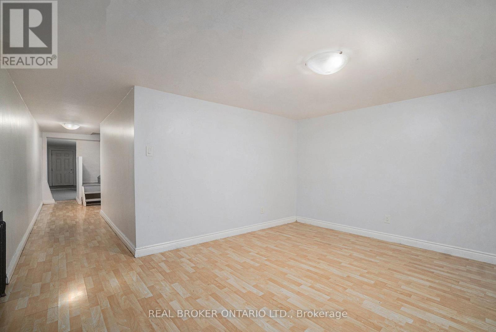 295 St. Andrew Street, Ottawa, ON - Indoor Photo Showing Other Room