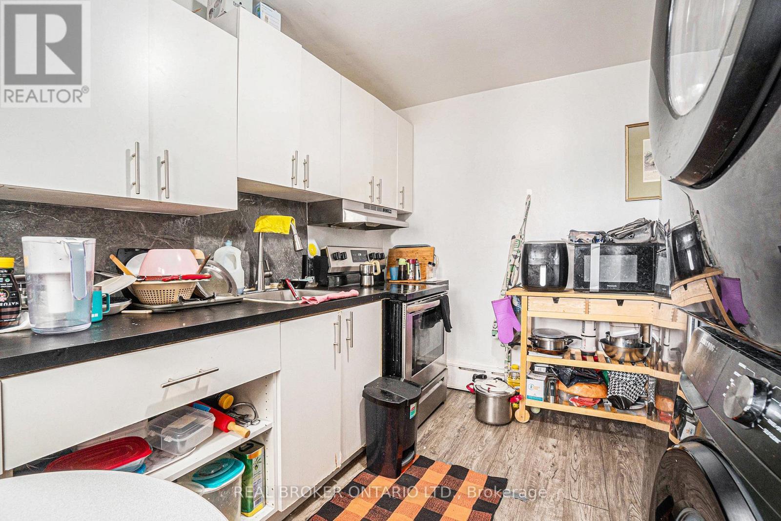 295 St. Andrew Street, Ottawa, ON - Indoor Photo Showing Kitchen