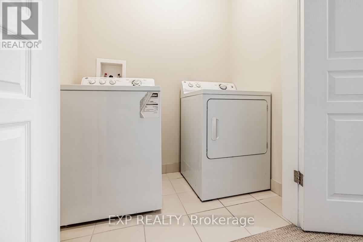 4129 Palermo Common, Burlington, ON - Indoor Photo Showing Laundry Room