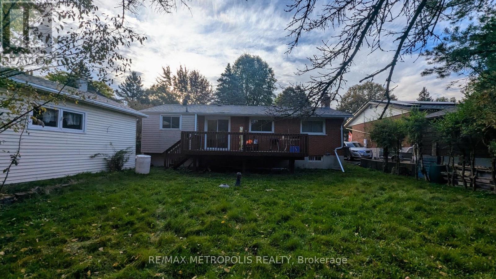 83 Longwood Drive, Waterloo, ON - Outdoor With Deck Patio Veranda