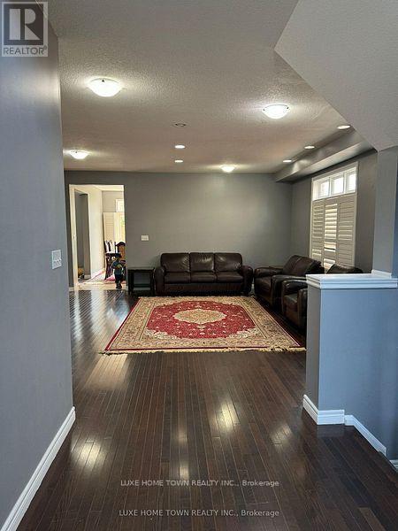 28 Lemonwood(Upper) Place, Cambridge, ON - Indoor Photo Showing Other Room