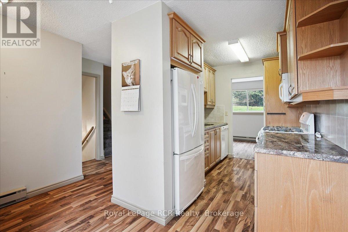 85 - 85 Laurie Crescent, Owen Sound, ON - Indoor Photo Showing Kitchen