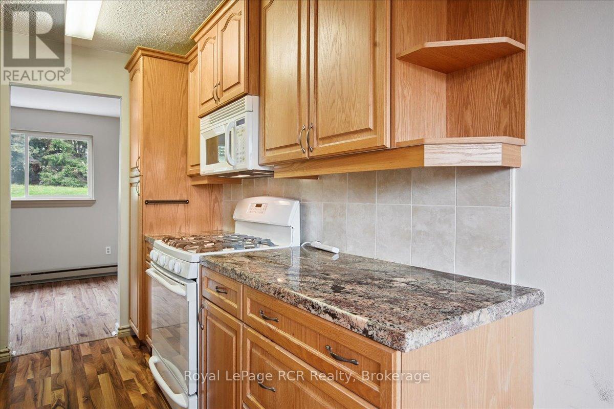 85 - 85 Laurie Crescent, Owen Sound, ON - Indoor Photo Showing Kitchen