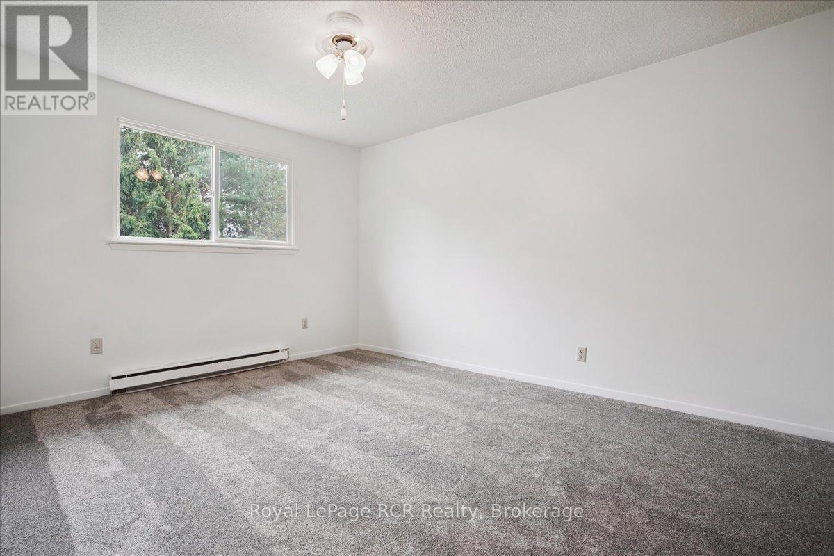 85 - 85 Laurie Crescent, Owen Sound, ON - Indoor Photo Showing Other Room