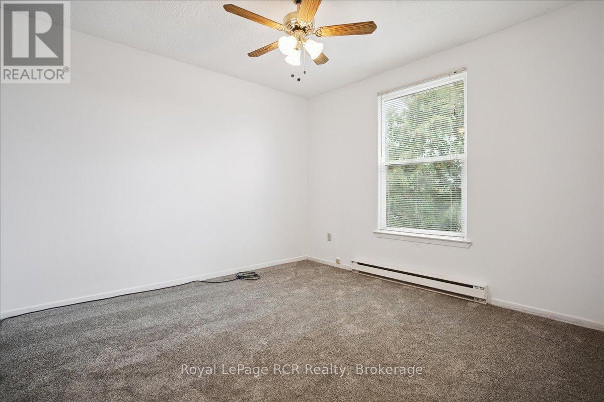 85 - 85 Laurie Crescent, Owen Sound, ON - Indoor Photo Showing Other Room