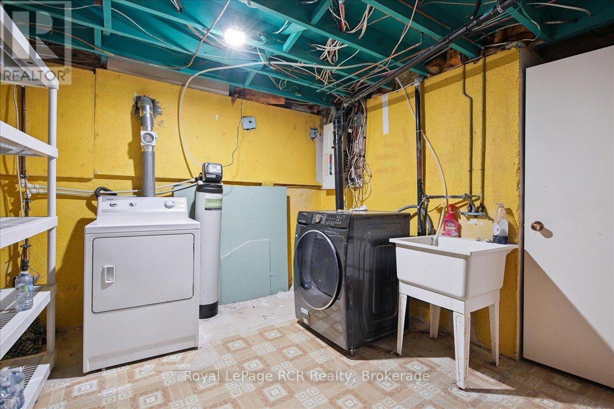 85 - 85 Laurie Crescent, Owen Sound, ON - Indoor Photo Showing Laundry Room
