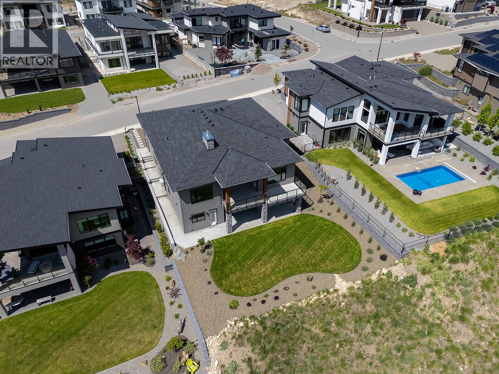 771 Carnoustie Drive, Kelowna, BC - Outdoor With In Ground Pool With View