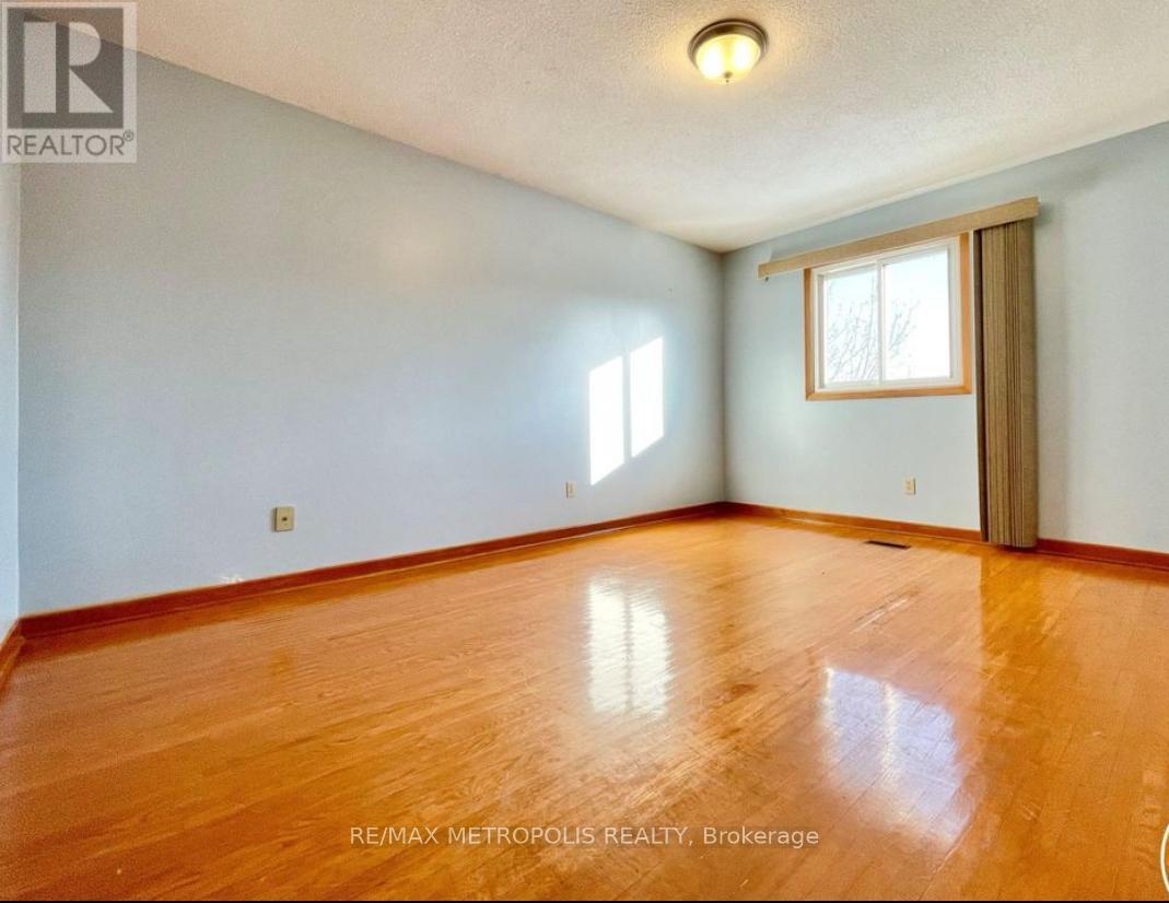 3 Prairie Dunes Place, Vaughan, ON - Indoor Photo Showing Other Room