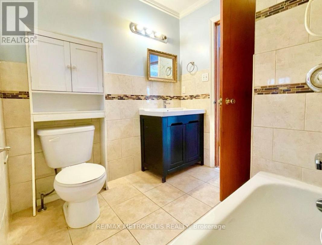 3 Prairie Dunes Place, Vaughan, ON - Indoor Photo Showing Bathroom