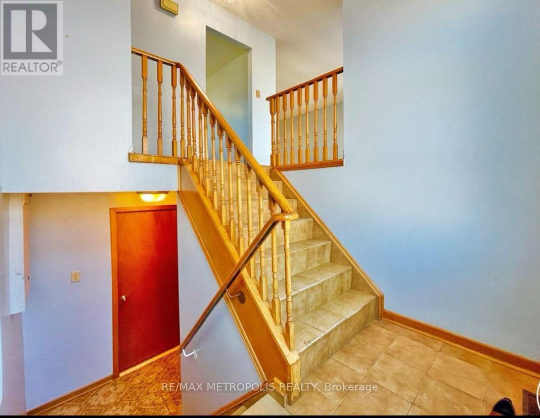 3 Prairie Dunes Place, Vaughan, ON - Indoor Photo Showing Other Room