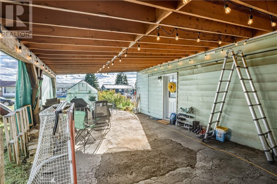 5 Rutland, Warren, ON - With Exterior