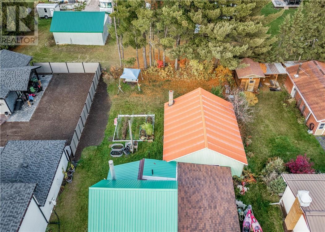 5 Rutland, Warren, ON - Outdoor