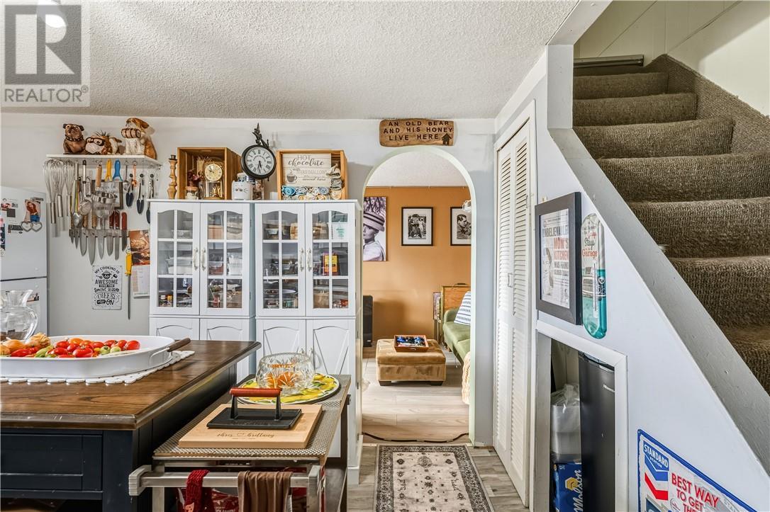 5 Rutland, Warren, ON - Indoor Photo Showing Other Room