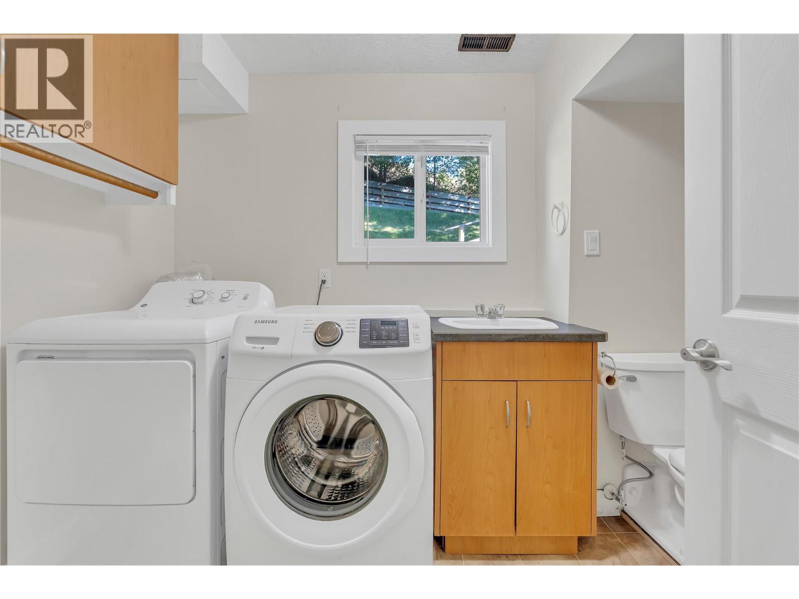 8299 Prairie Valley Road, Summerland, BC - Indoor Photo Showing Laundry Room