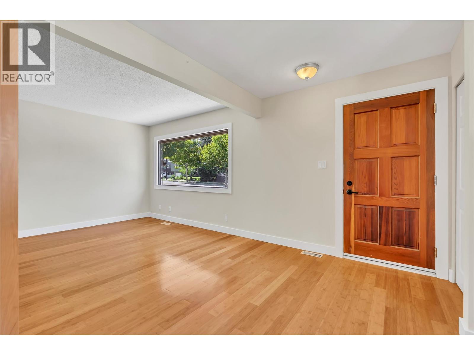 8299 Prairie Valley Road, Summerland, BC - Indoor Photo Showing Other Room