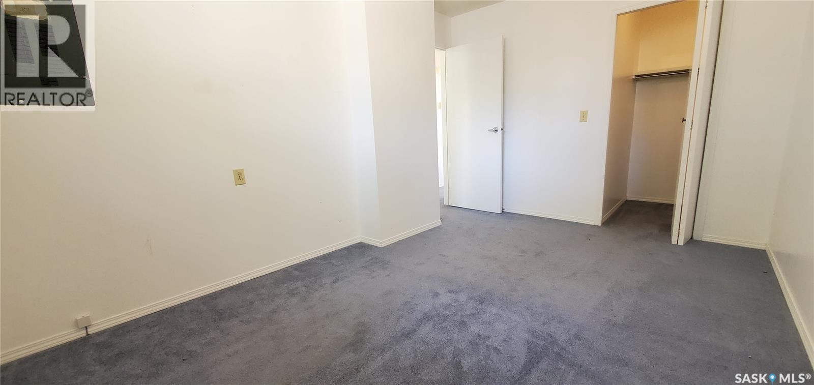 1809 Progress Avenue, Vanguard, SK - Indoor Photo Showing Other Room