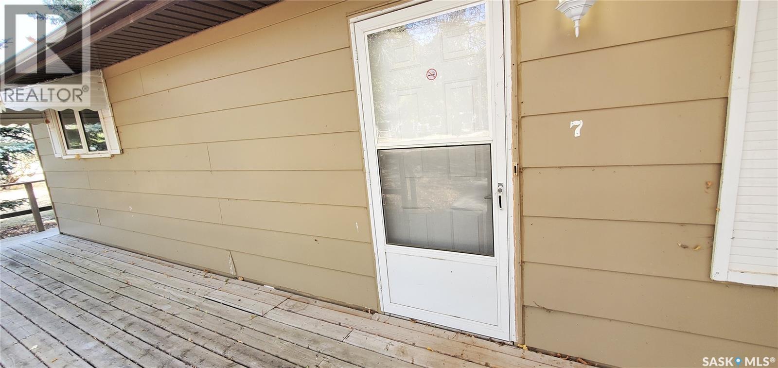 1809 Progress Avenue, Vanguard, SK - Outdoor With Deck Patio Veranda With Exterior