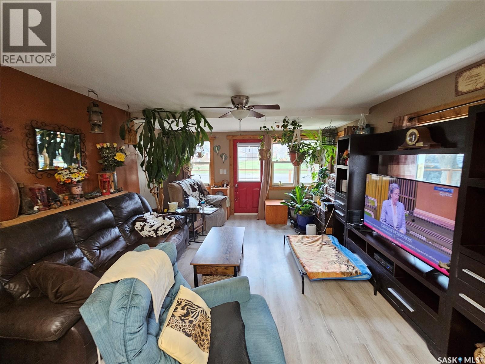 107 Carlyle Street, Arcola, SK - Indoor