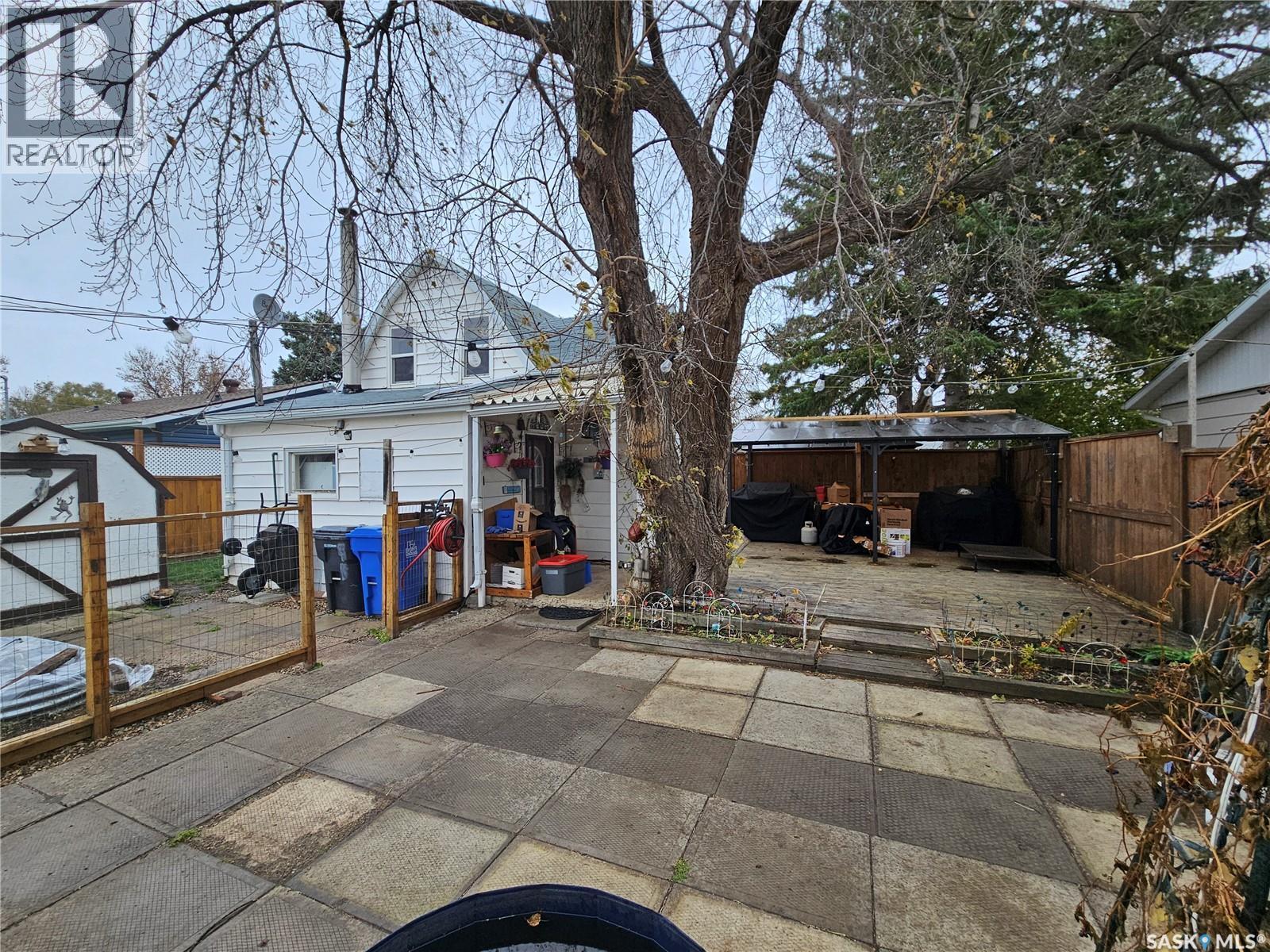 107 Carlyle Street, Arcola, SK - Outdoor