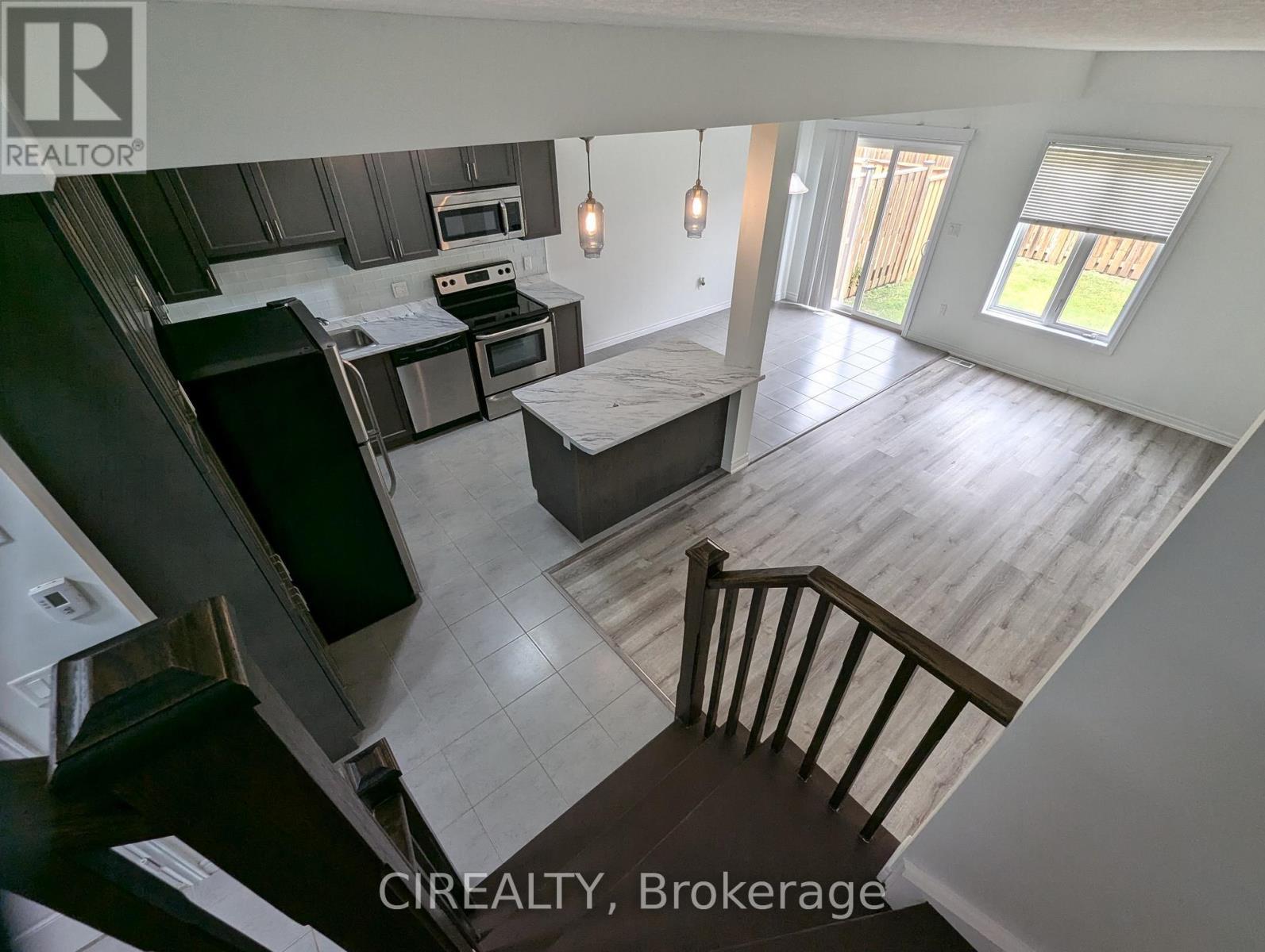 34 Kingsborough Drive, Hamilton, ON - Indoor