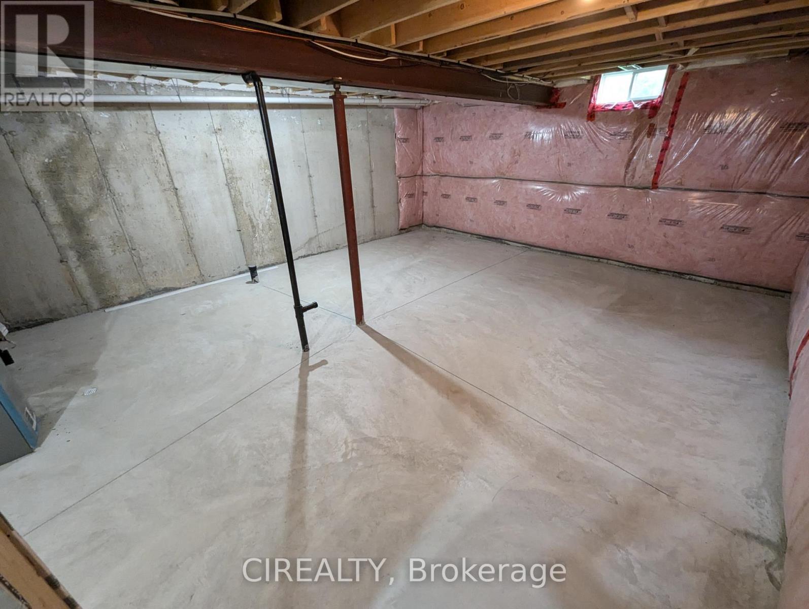 34 Kingsborough Drive, Hamilton, ON - Indoor Photo Showing Basement