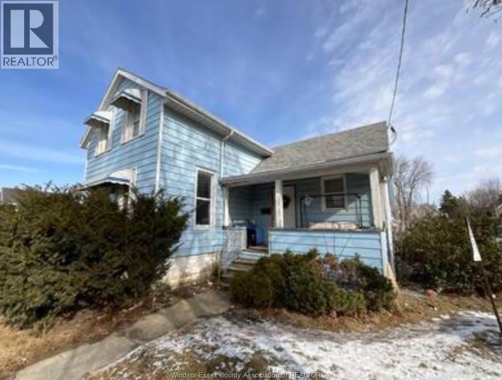 205 St. Clair, Chatham, ON - Outdoor