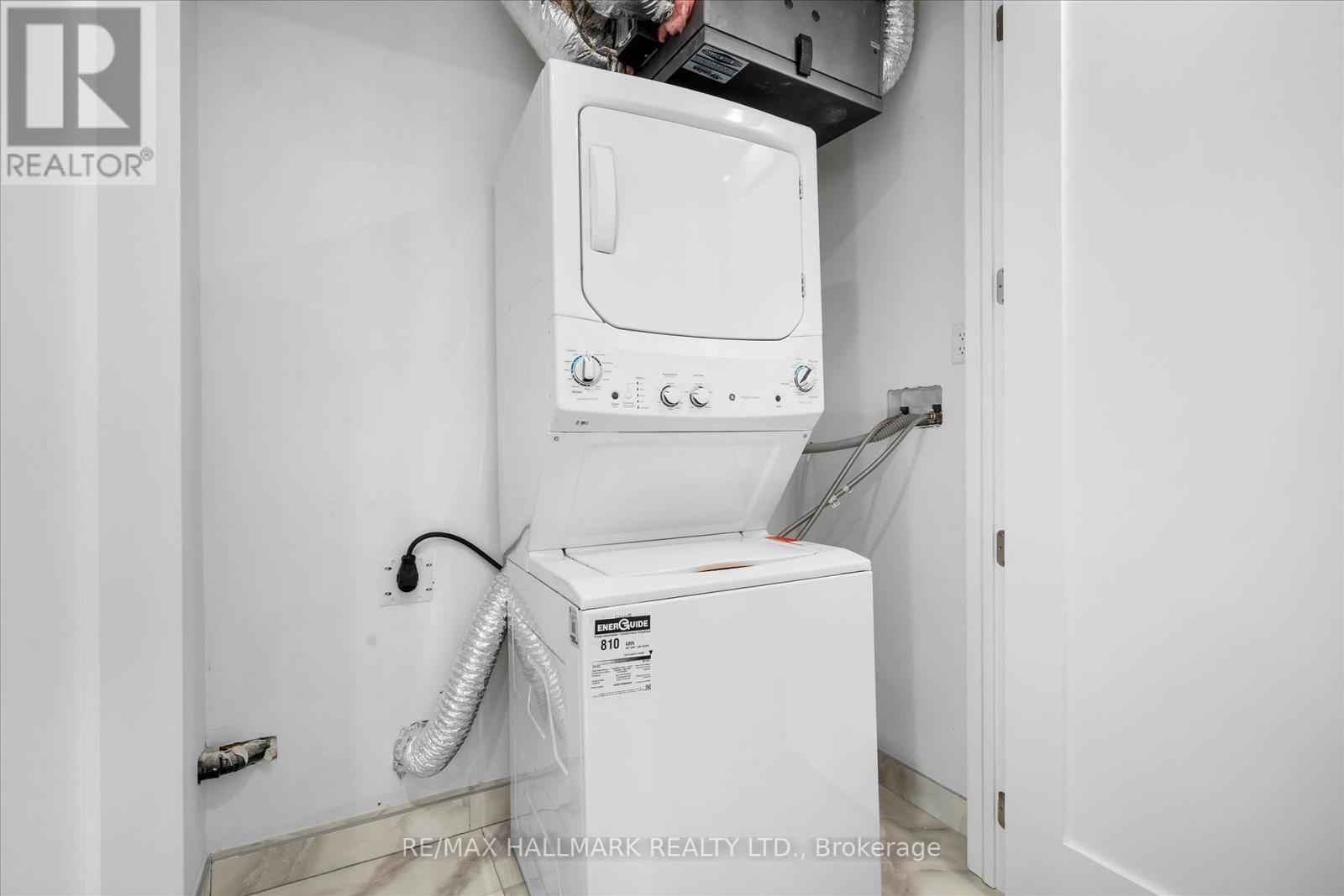 1B - 27 Antonio Court, Toronto, ON - Indoor Photo Showing Laundry Room