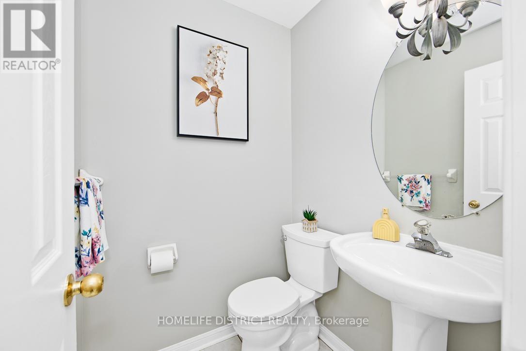 50 Weldrick Crescent, Clarington, ON - Indoor Photo Showing Bathroom