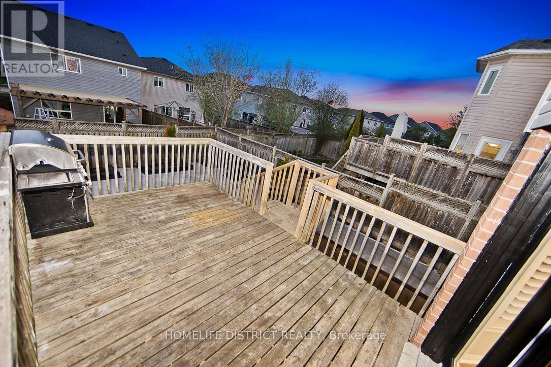 50 Weldrick Crescent, Clarington, ON - Outdoor With Deck Patio Veranda With Exterior