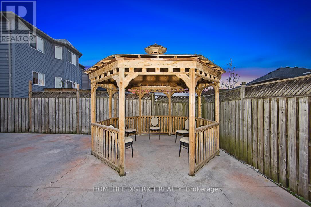 50 Weldrick Crescent, Clarington, ON - Outdoor