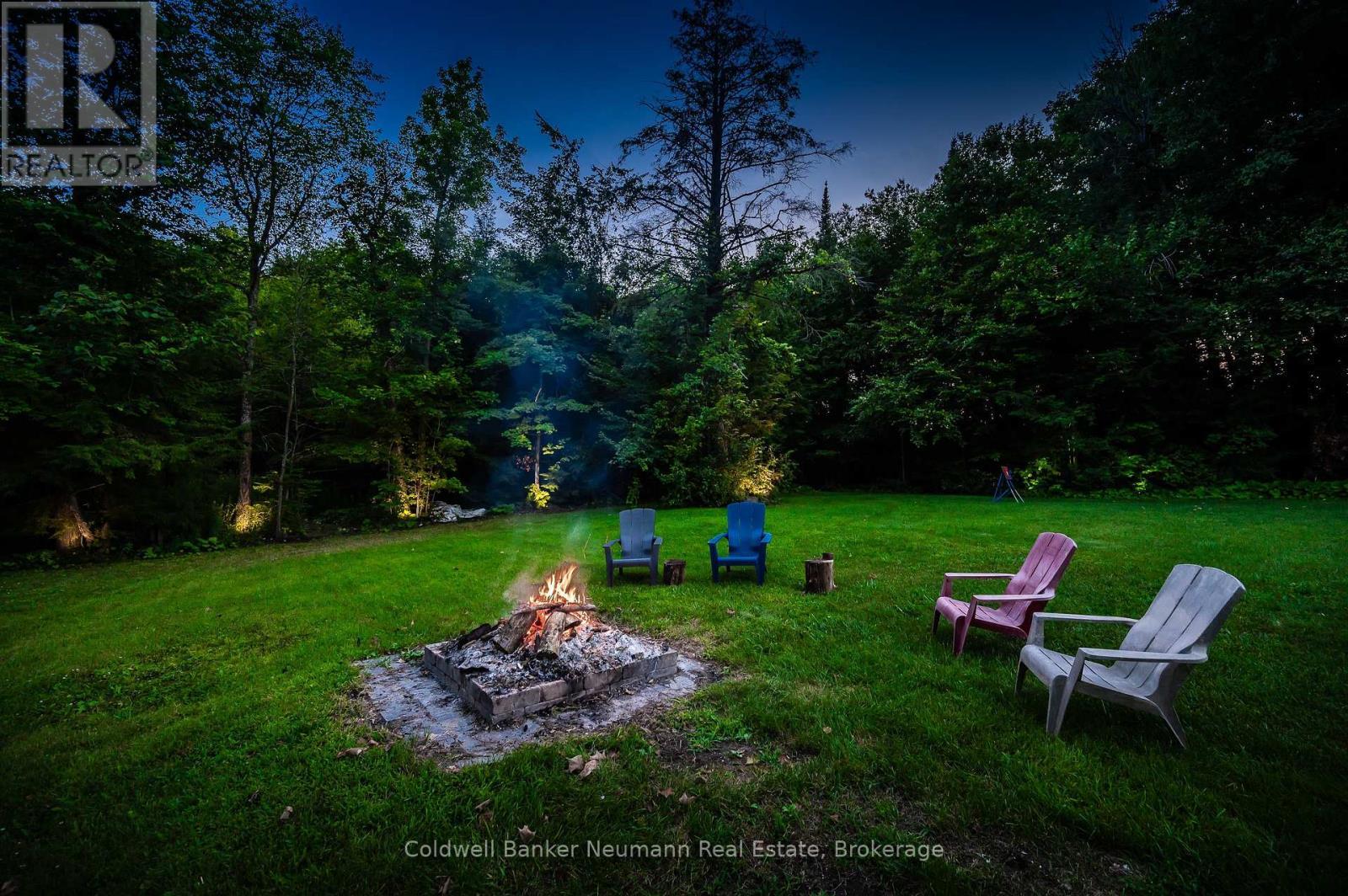 32 Forest Ridge Road, Erin, ON - Outdoor With Backyard