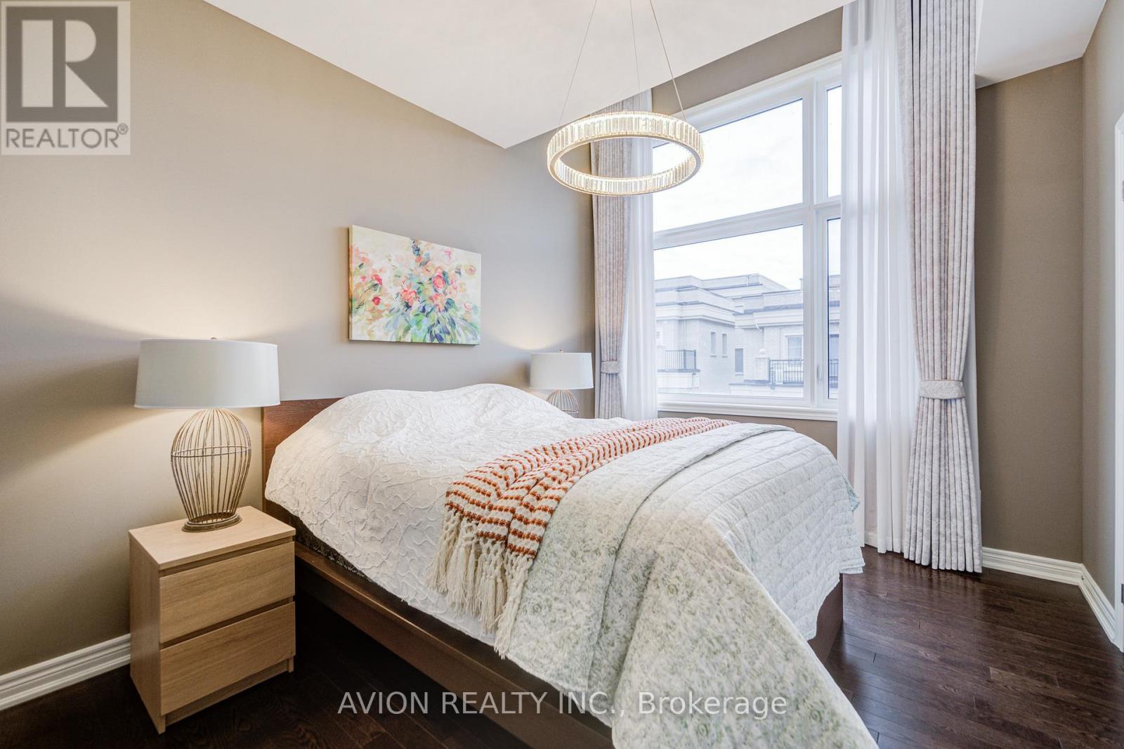 16 Callisto Lane, Richmond Hill, ON - Indoor Photo Showing Bedroom