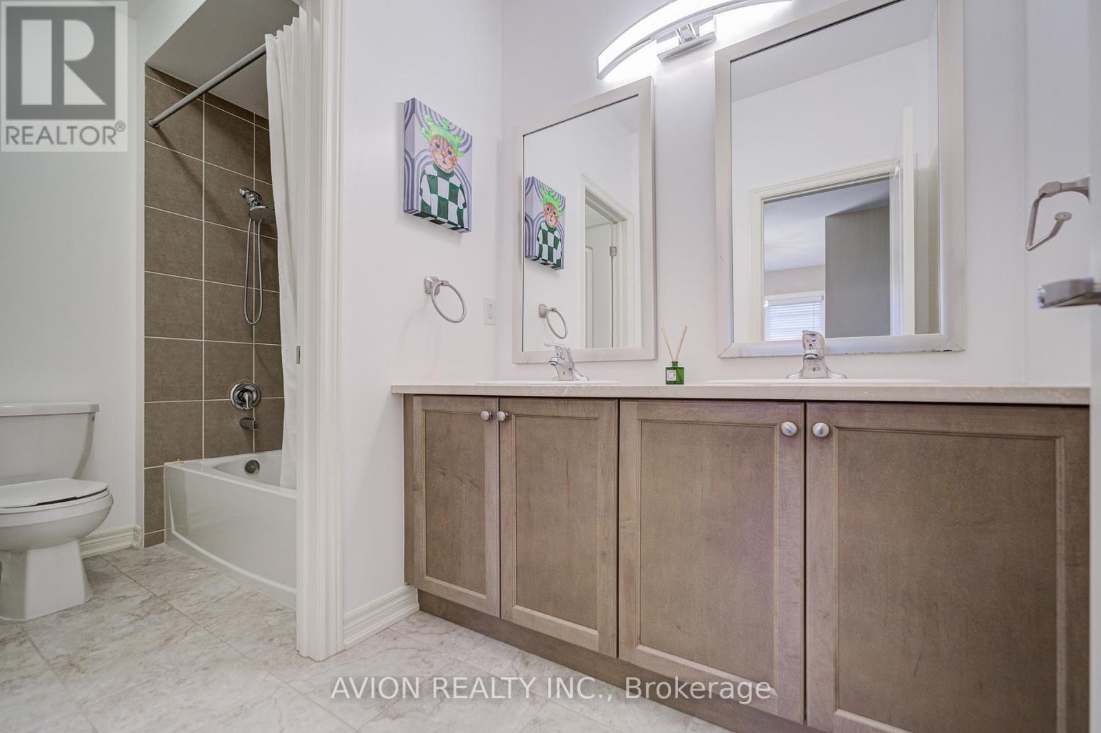 16 Callisto Lane, Richmond Hill, ON - Indoor Photo Showing Bathroom